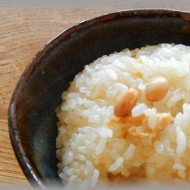 大豆ご飯～昆布茶がいい仕事してます！