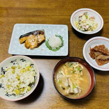 豆ごはん　/　鰤の照り焼き（晩御飯）