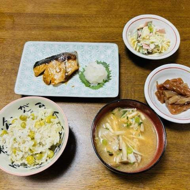 豆ごはん　/　鰤の照り焼き（晩御飯）