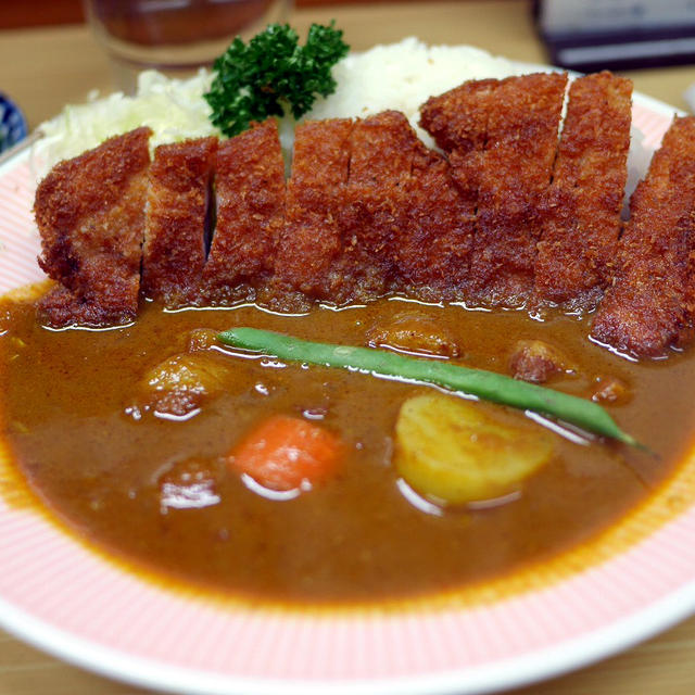 行列のできる絶品カツカレー「リッチなカレーの店 アサノ」