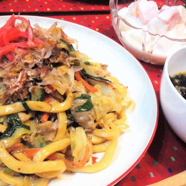 めん類大好き！ピりまろ焼うどんdeランチ　＆　息子、明日はスキー学習！天気予報の基準はどこに？？