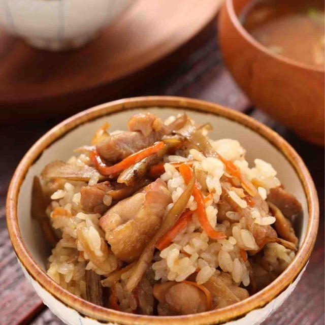 鶏ごぼうめし【#簡単 #時短 #節約 #作り置き #冷凍保存 #お弁当 #ノンオイル #主食 #ランチ #クレハタイアップ #PR】