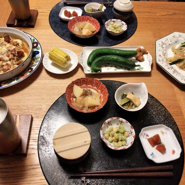 ダンナごはん！焼鳥缶とじゃがいものチーズ焼、トムヤムにらもやし餡掛け、小鉢５品で晩酌