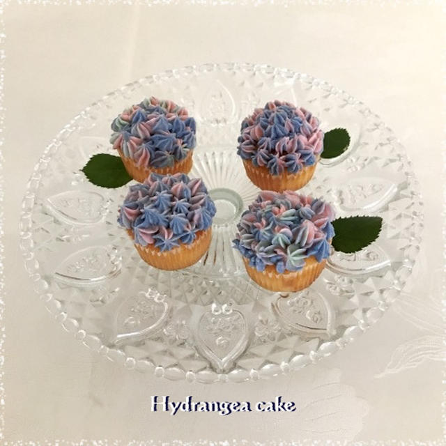 ケーキに咲いた・・紫陽花の花☆