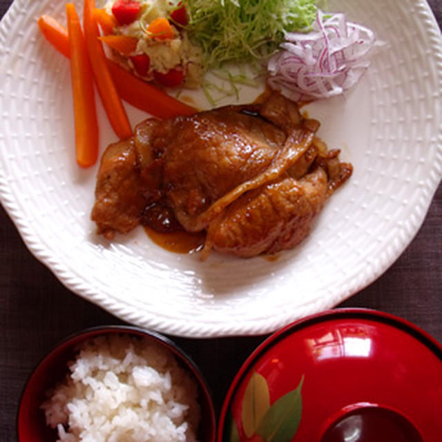 「かもめ食堂的 豚の生姜焼き」