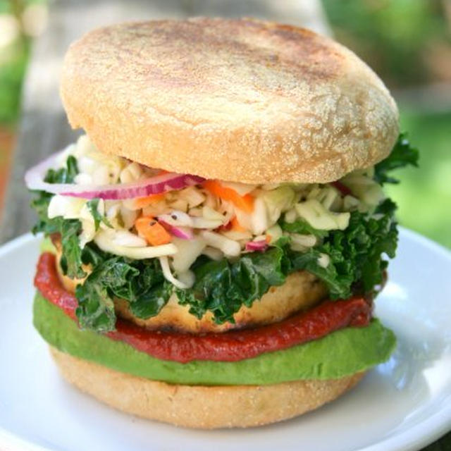 BBQ Tofu Burger豆腐バーベキューバーガー