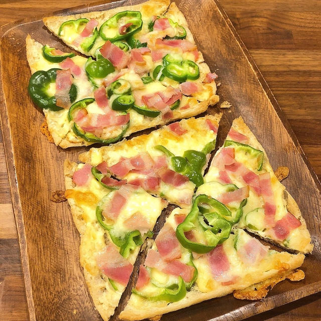 油揚げピザです！！