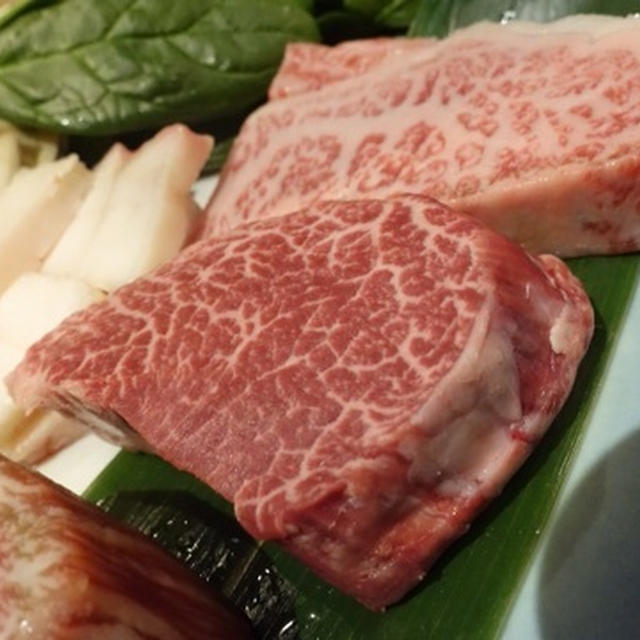 サーロインもフィレも。熟成神戸牛づくし「鉄板焼 THE MIYACHI」新橋