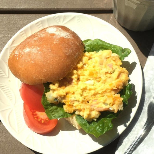 ポテトサラダを挟んだサンド