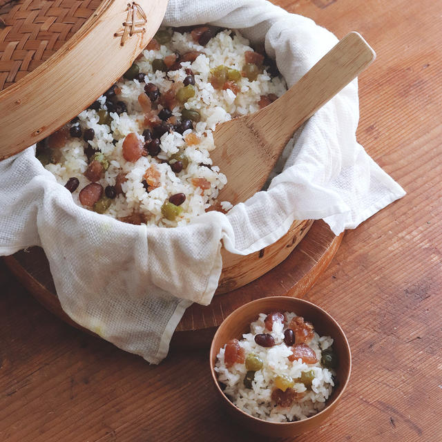 steamed rice with red beans