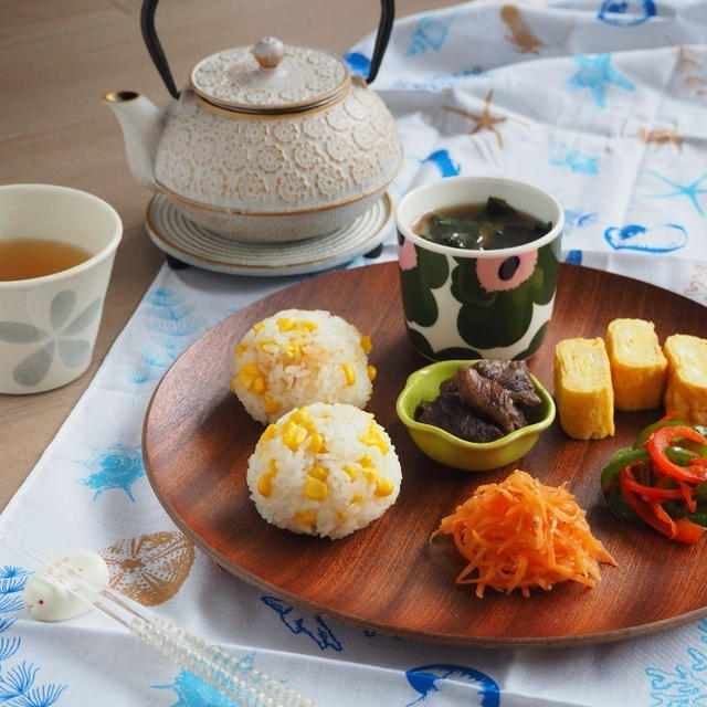 週末の朝ごはん！おにぎりプレート♪