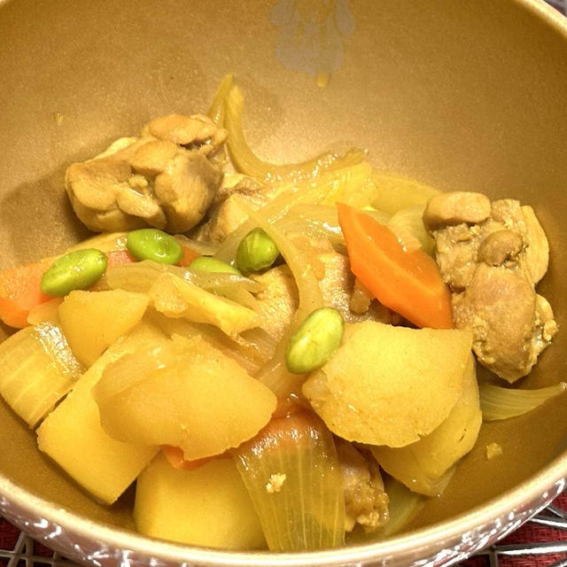 薬膳ってなぁに？【カレー鶏じゃが】で薬膳！10月8日は金運アップのチキンがラッキー