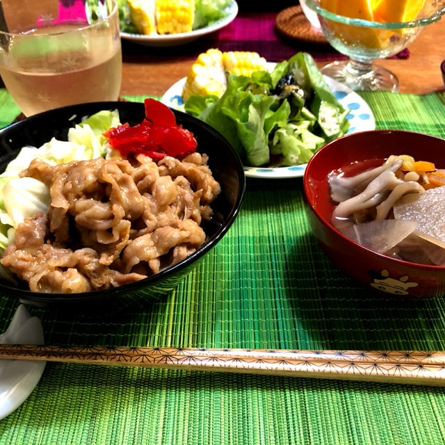 子供とパパに好評だった『生姜焼き丼』 浅漬けキャベツが合う