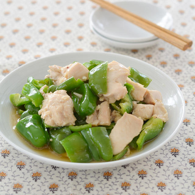 鶏肉とピーマンのレンジオイル蒸し。【レンジで6分メイン・肉も野菜も・3ステップ】
