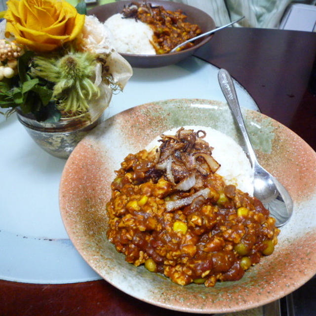 ルクエでヘルシー♪　豆腐のキーマカレー