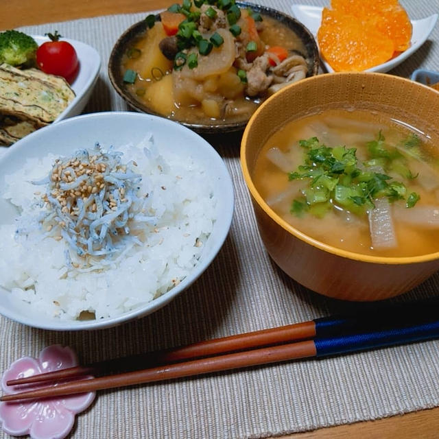 今日の晩御飯献立  肉じゃが！！