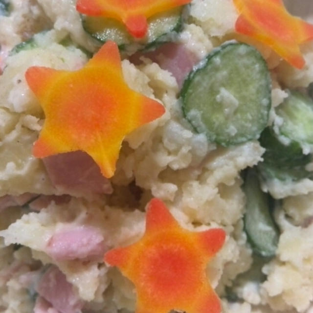 新ジャガで、粗切りわさびのポテトサラダ。