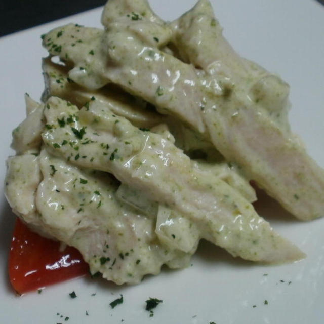 ナンプラーバジルマヨネーズでチキンサラダ