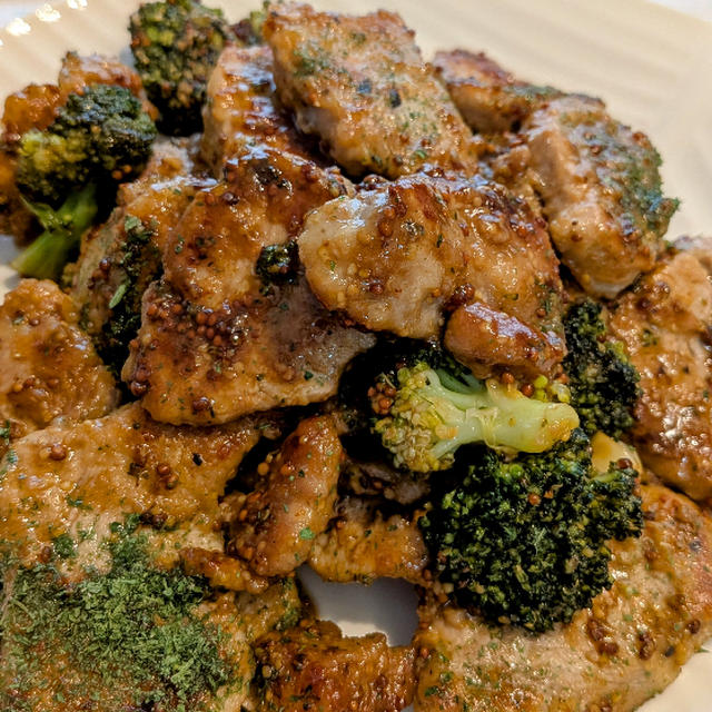 豚ヒレ肉の粒マスタード醤油風味