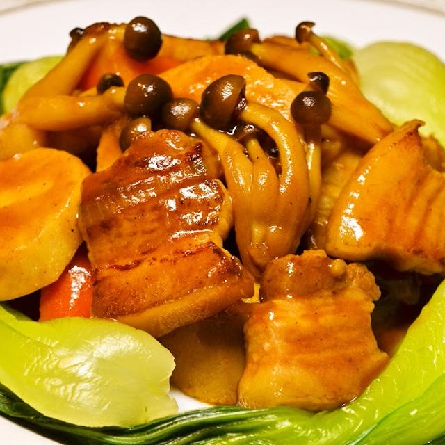 根菜を香港料理風に味わう！　豚肉と根菜の煮込み