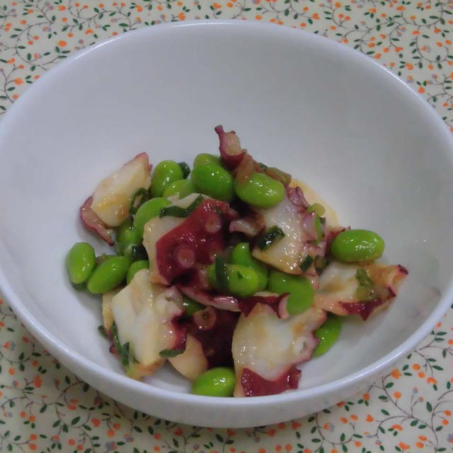 暑い1日でした　　タコと枝豆の梅醬油和え