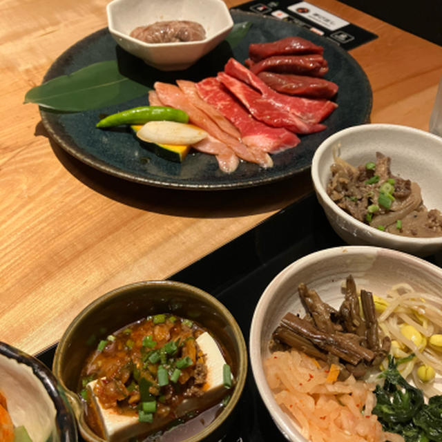 名駅タワーズで贅沢な焼肉屋トラジに行く