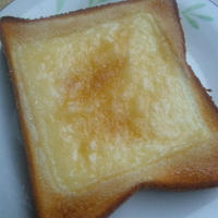 濃厚チーズシュガートースト