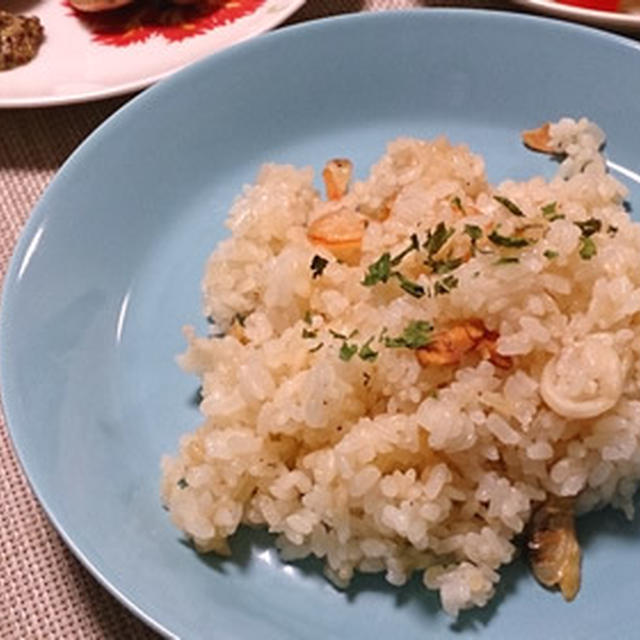 フライパンと炊飯器でガーリックシーフードピラフ By 中村 有加利さん レシピブログ 料理ブログのレシピ満載