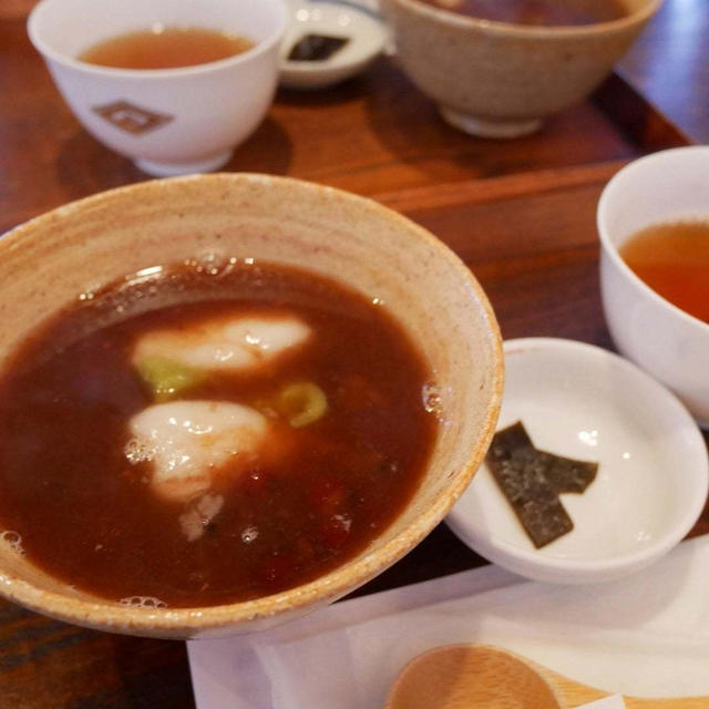 叶匠壽庵石山寺門前店の石餅ぜんざいとほたるの里の揚げみたらし、昨日のおやつ#今日のおやつはこれ