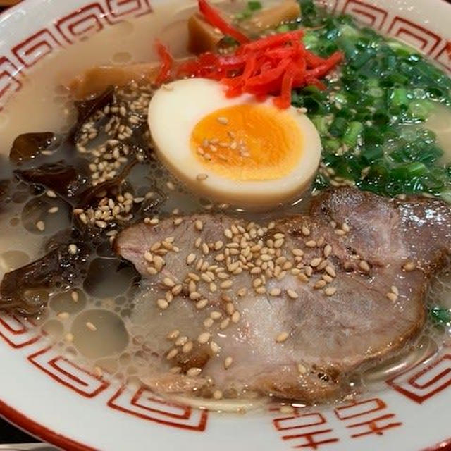新潟伊勢丹内博多ラーメン「那の福」新潟らーめん巡り　＜炊飯器でチョコミントケーキ（ほっとケーキミックスで）＞