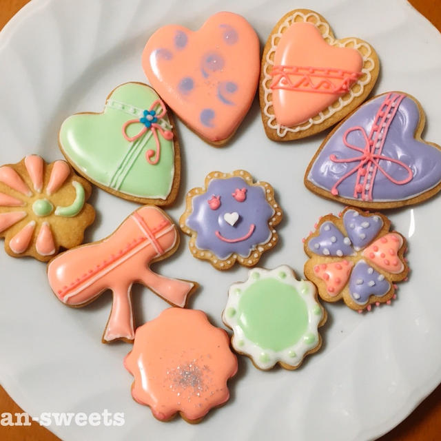 2月 バレンタインクッキーは可愛いピンクのハートとリボンがポイントです By Accoさん レシピブログ 料理ブログのレシピ満載