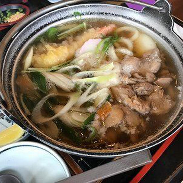 鍋焼きうどん。オムライス