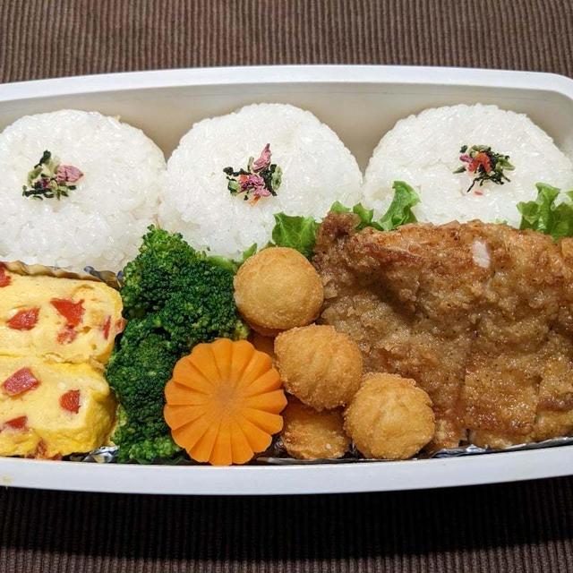 今日のお弁当　第1812号　〜自家製フライドチキン〜