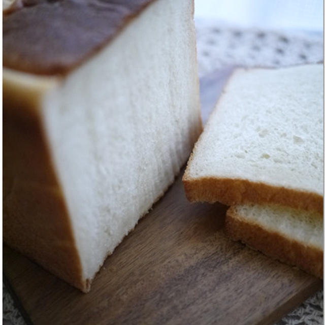 角にしたつもりの。 食パン ～*