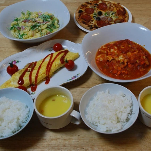 昨夜はチキンのトマト煮込みなど～！