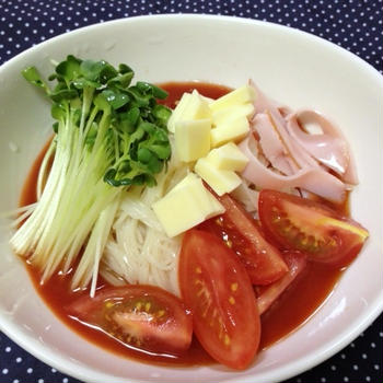 トマトそうめん