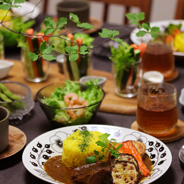 【献立】私史上最高に美味しくできたカレーと、小海老のサラダと、スティック野菜と。～簡単とは～
