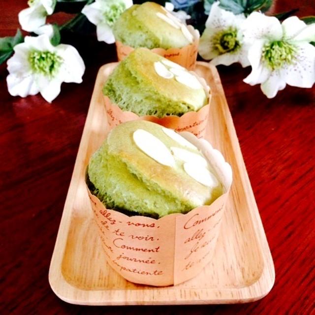 ホットケーキミックスで作る『ナッツのベレーの抹茶マフィン』