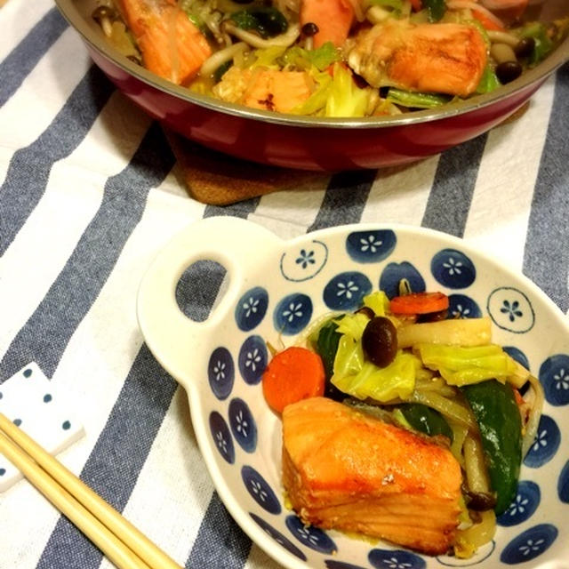 トトロ。 と 野菜もたっぷり食べられる鮭のちゃんちゃん焼き♡