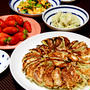 鶏むね肉でヘルシー焼き餃子＆水餃子と、チンゲン菜とフワフワ卵の塩昆布炒め