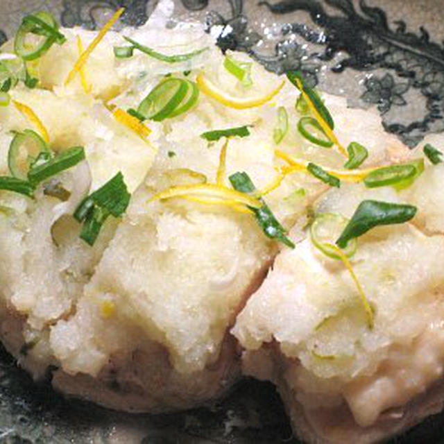 大根おろしを使ったジューシー蒸し鶏