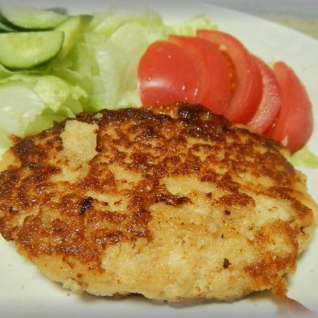 豆腐ハンバーグと海老ピラフ