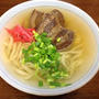 お昼ご飯に「沖縄そば」