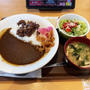炭火とろとろポークカレー並盛シーザーサラダセットを食べる 〜すき家〜