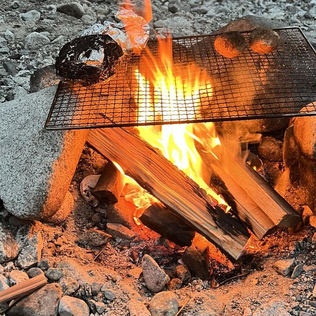 今年最速。ひな祭り焚き火キャンプ。一番美味しかったのが「焼き里芋」＠西丹沢大滝キャンプ場