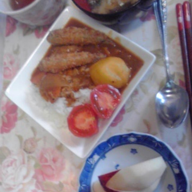 今日は忙しいから、朝カレー♪