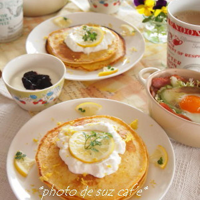レモンチーズケーキ風パンケーキ　de 　春色朝食。。。