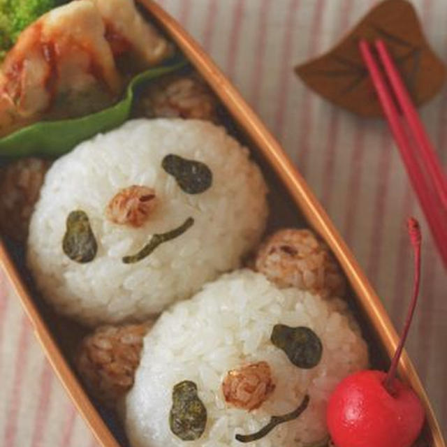 【連載】レシピブログ「パンダおにぎりのお弁当」