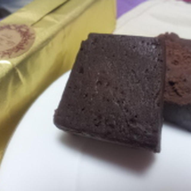 濃厚塩チョコレートケーキ