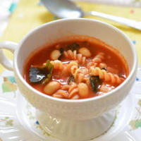 野菜ジュースで栄養満点☆早ゆでパスタで作る簡単スープ♪